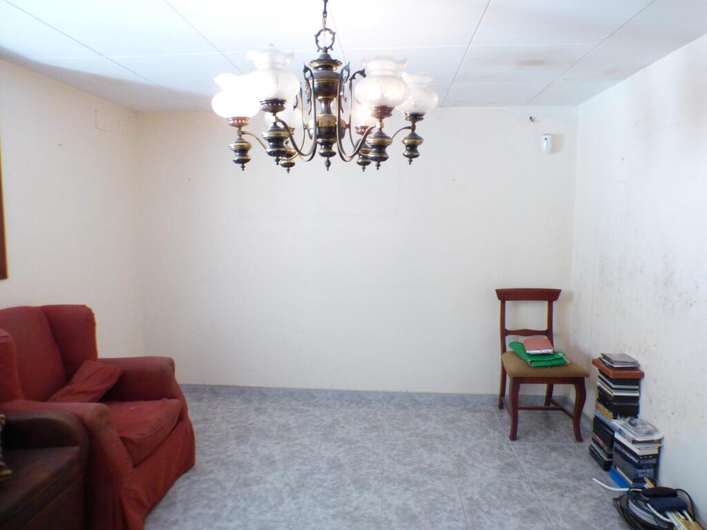 Imagen 3 de CASA EN VENTA EN NAVARCLES CON INQUILINO Y MUCHAS POSIBILIDADES