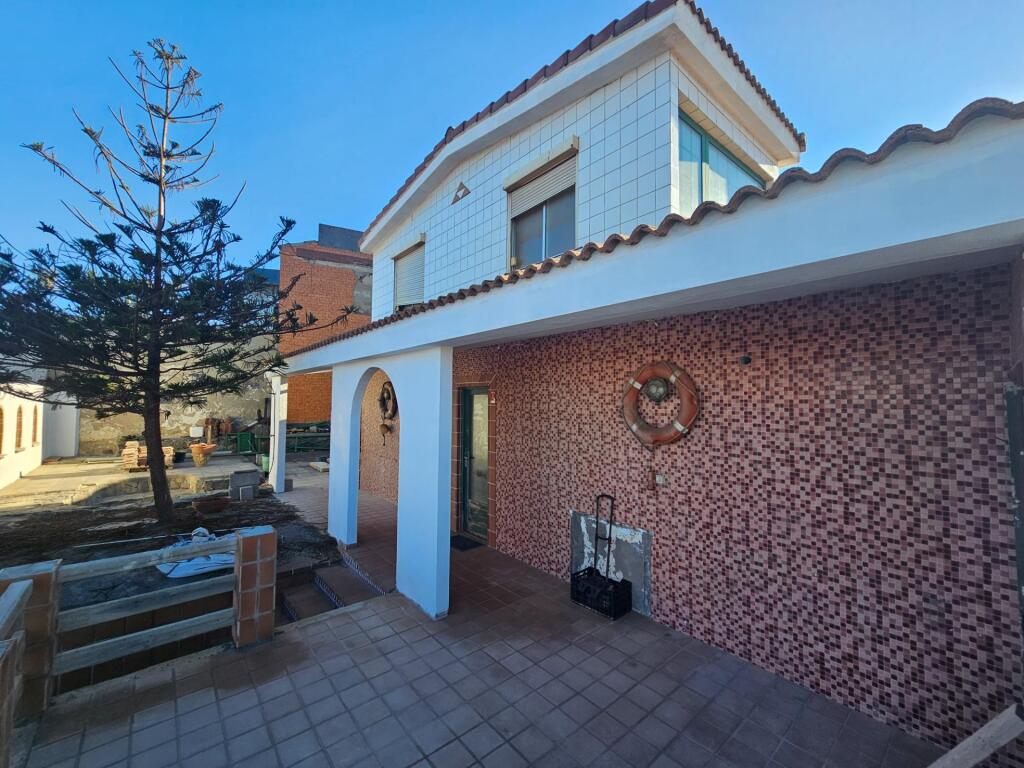 Imagen 2 de VENTA DE CHALET EN PLAYA DEL HOMBRE