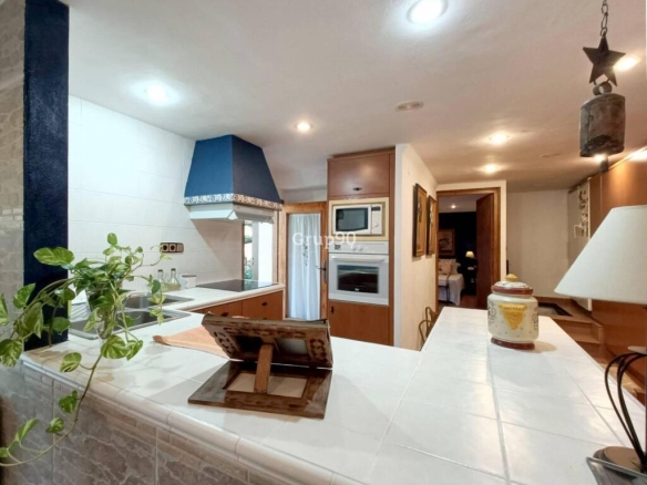 Imagen 4 de ¡Oportunidad única! Espectacular casa con piscina y vistas en Alcoletge