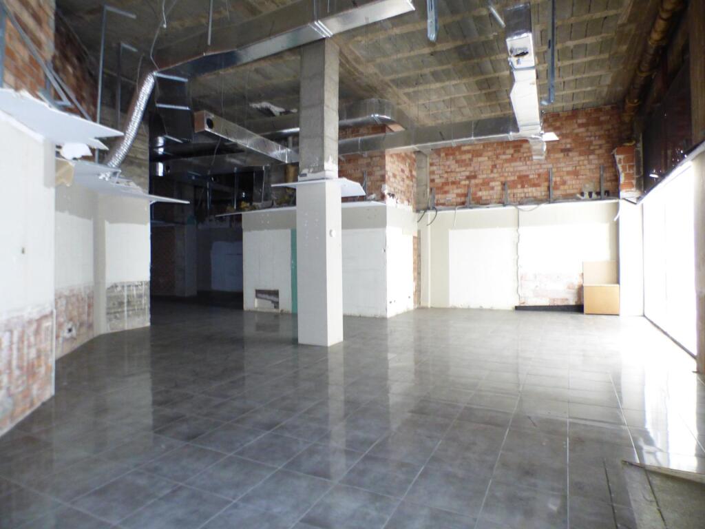 Imagen 2 de LOCAL COMERCIAL ESQUINERO IDEAL PARA SUPERMERCADO DE 451 M2