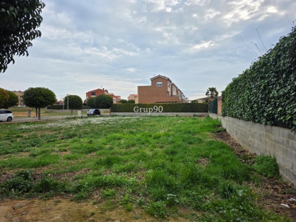 Imagen 3 de ¡Gran oportunidad! Se vende parcela en Vilanova de Segrià