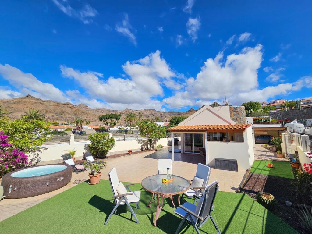 Imagen 3 de ¡Su villa de ensueño le espera! Espaciosa villa de 3 dormitorios con piscina y ubicación privada.