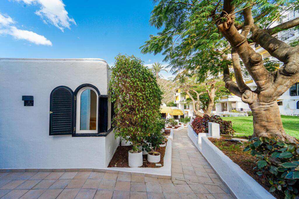 Imagen 3 de Apartamento exclusivo en el popular complejo Aquamarina: en primera línea de playa.