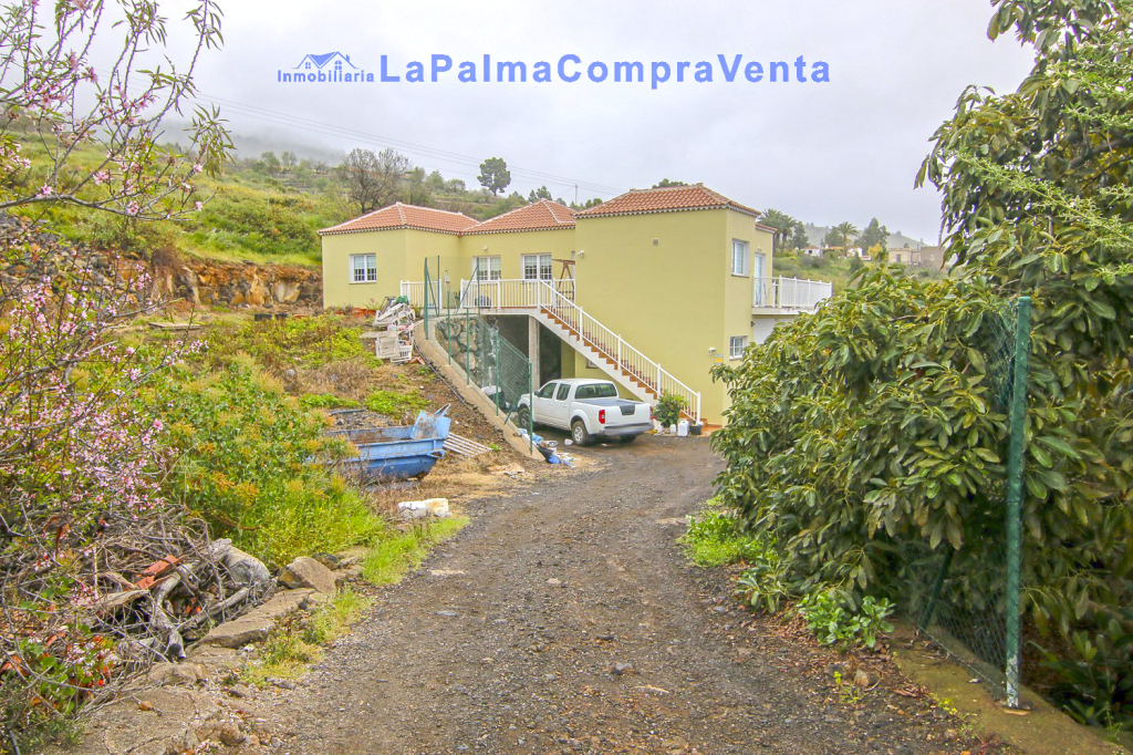 Imagen 3 de Casa-Chalet en Venta en Tijarafe Santa Cruz de Tenerife