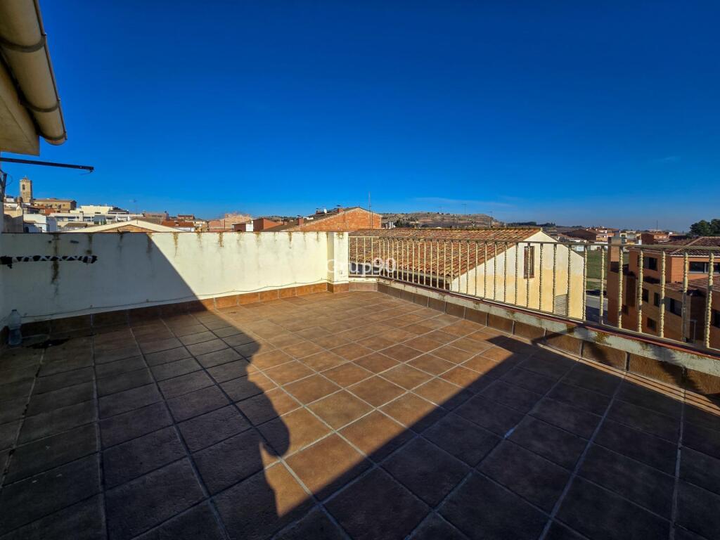 Imagen 2 de CASA EN EL CENTRO DE ALPICAT – LISTA PARA ENTRAR A VIVIR