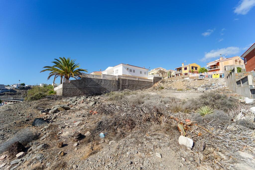 Imagen 3 de Terreno único en Arguineguín – 695 m² con gran potencial y vistas increíbles al mar
