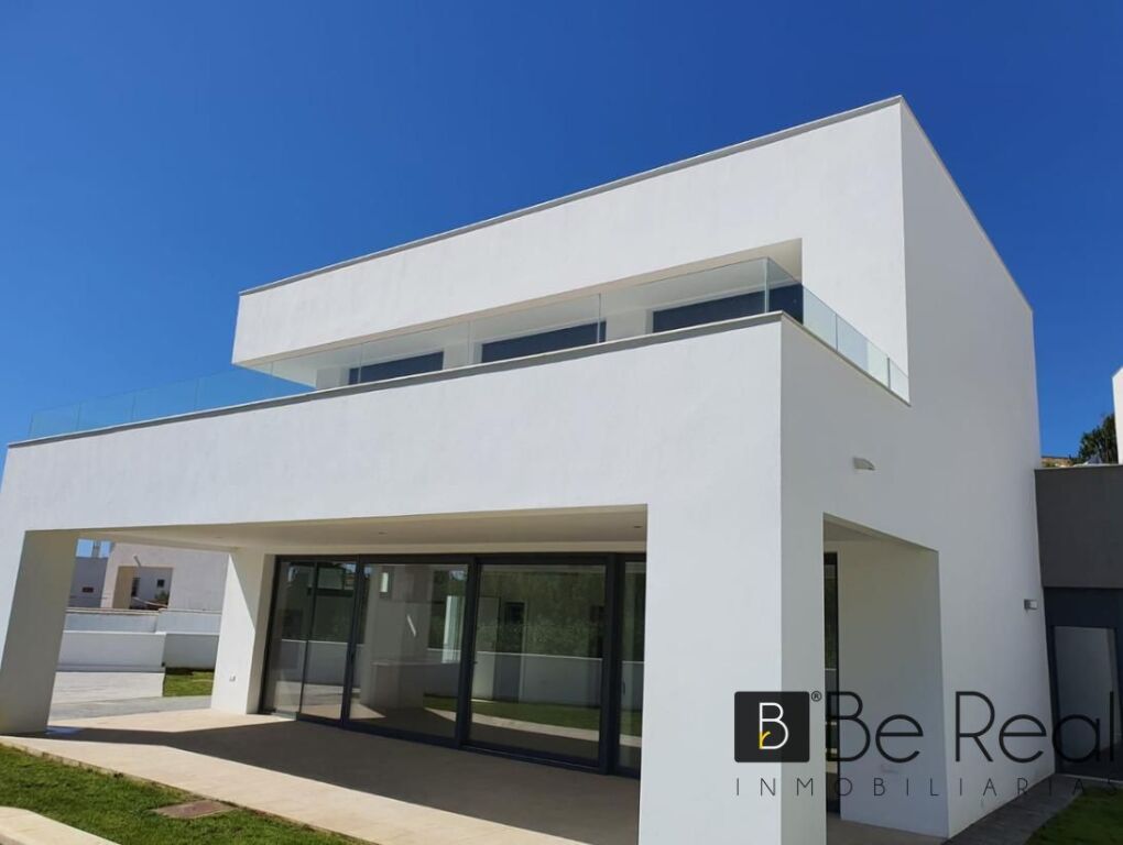 Imagen 4 de VILLAS DUQUESA GOLF &amp; BEACH: EXCLUSIVIDAD Y LUJO A 600M DEL MAR CON VISTAS PANORÁMICAS