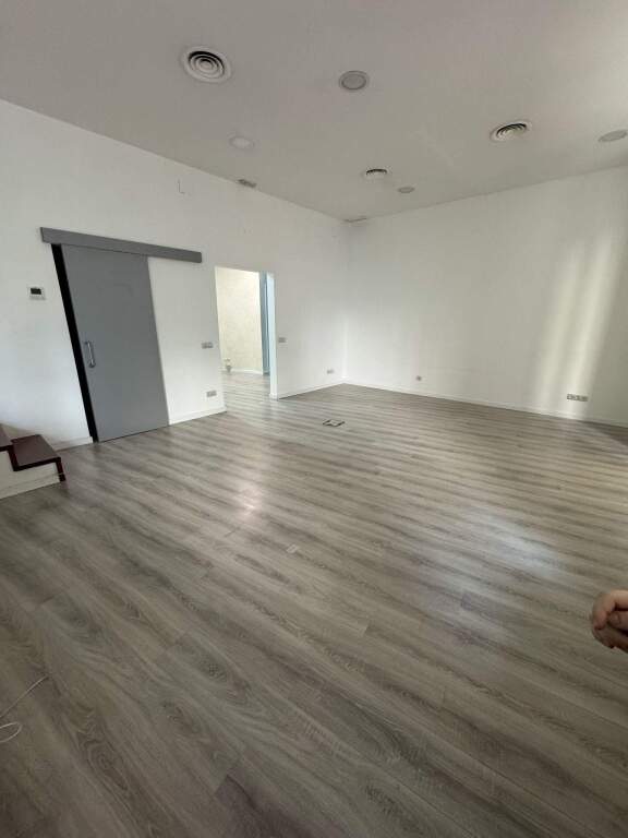 Imagen 2 de Oficina reformada en alquiler – Fontanella / Plaça Catalunya