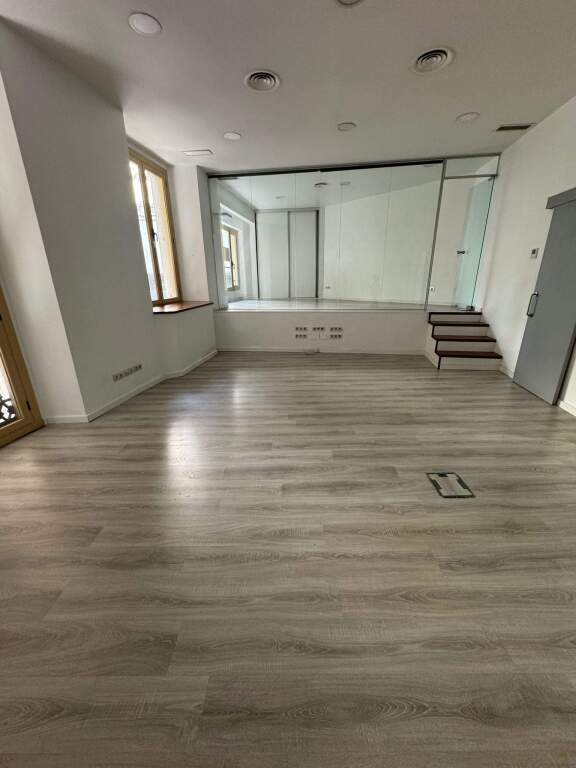 Imagen 3 de Oficina reformada en alquiler – Fontanella / Plaça Catalunya