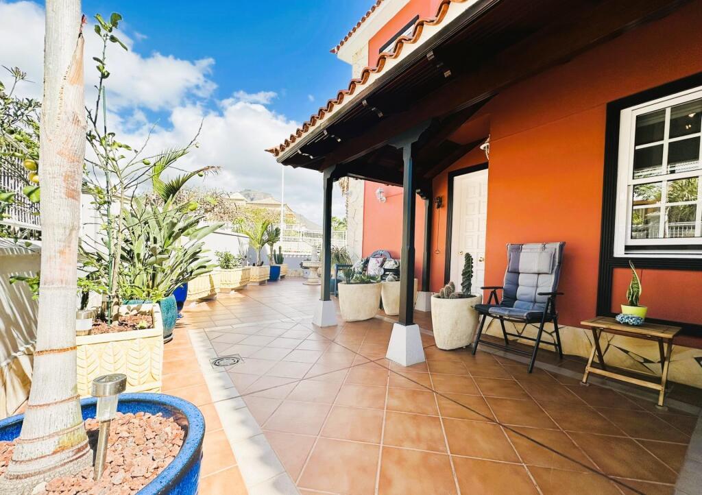 Imagen 3 de Exclusivo Chalet Adosado en Adeje