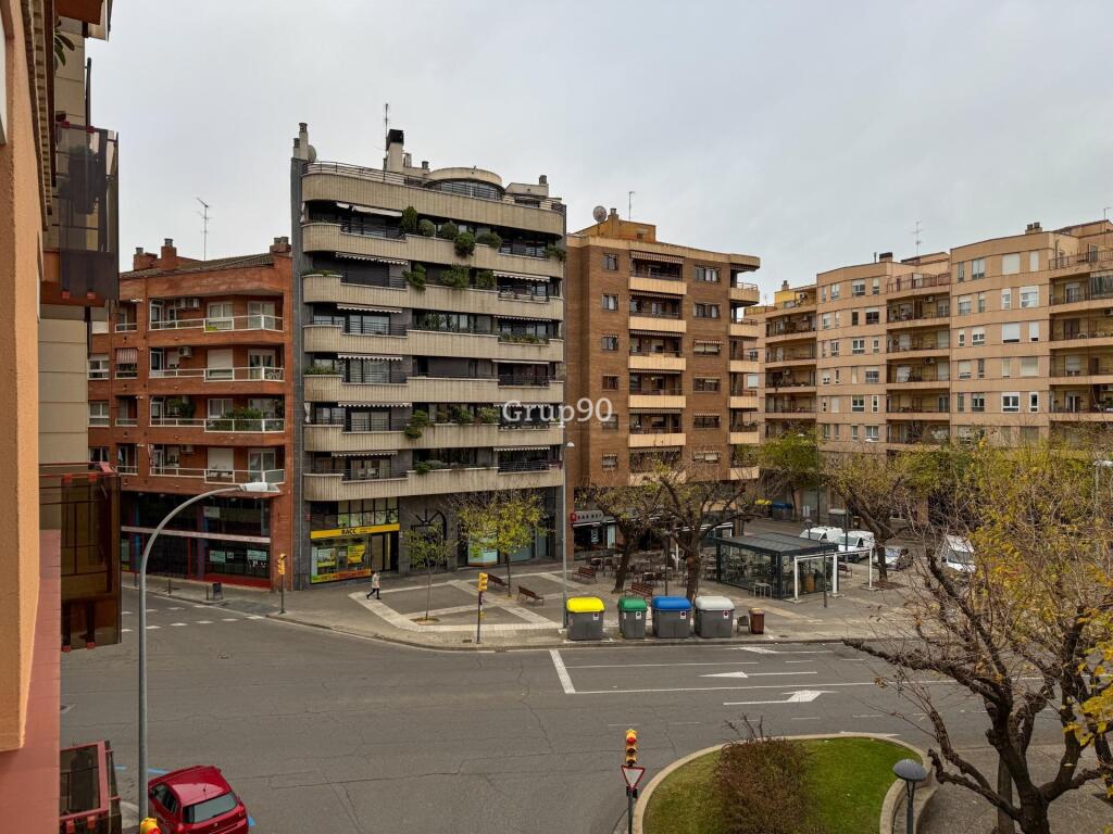 Imagen 3 de ¡Gran Oportunidad de Inversión en la Zona Alta de Lleida! ?✨