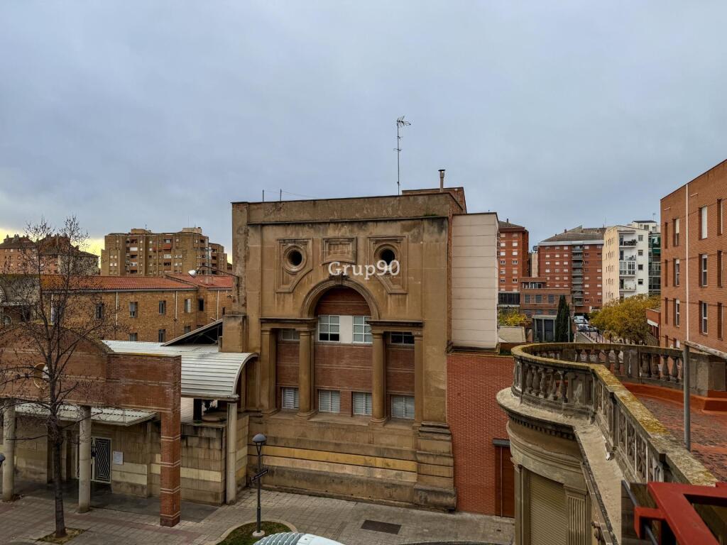 Imagen 4 de ¡Gran Oportunidad de Inversión en la Zona Alta de Lleida! ?✨