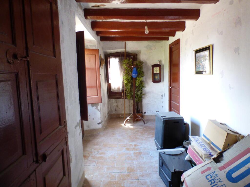 Imagen 4 de CASA  EN ARTÈS PARA REFORMAR PARA GRANDES FAMILIAS O PARA HACER 6 APARTAMENTOS. IDEAL INVERSORES