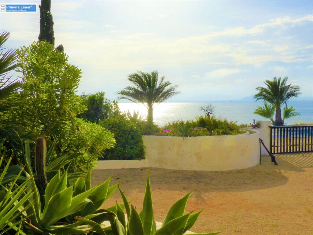 Imagen 2 de Se vende Villa de Lujo 1º línea de mediterráneo y 1º línea de Mar Menor