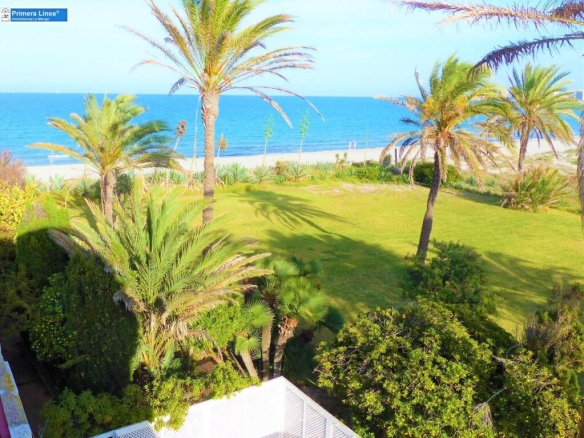 Imagen 1 de Se vende Villa de Lujo 1º línea de mediterráneo y 1º línea de Mar Menor - El Club del Propietario Imagen 1 de Se vende Villa de Lujo 1º línea de mediterráneo y 1º línea de Mar Menor