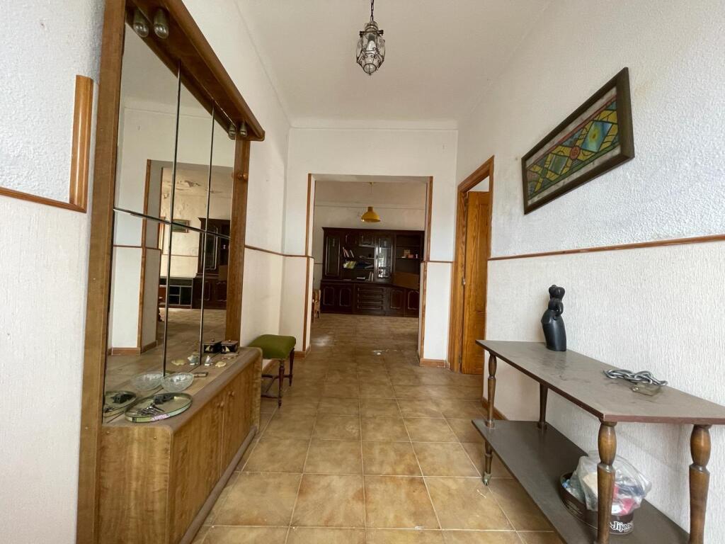Imagen 2 de Amplia casa en entrada de Águilas con posibilidad de reformar o construir un edificio