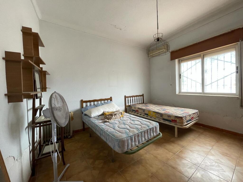 Imagen 4 de Amplia casa en entrada de Águilas con posibilidad de reformar o construir un edificio