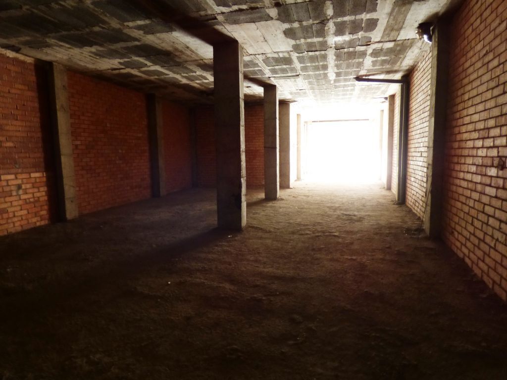 Imagen 4 de LOCAL COMERCIAL O GARAJE EN ALQUILER DE 165M2 CERCA DEL CENTRO DE MANRESA