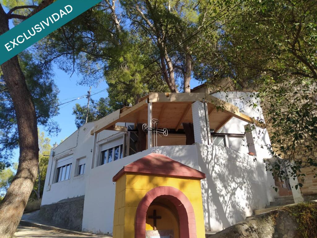 Imagen 2 de Casa a la venta en el cerro del castillo de 3 dormitorios - Sin comisión