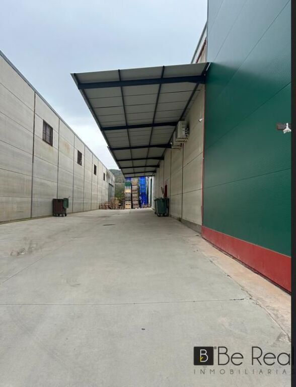 Imagen 4 de INVERSIÓN ESTRATÉGICA: NAVE INDUSTRIAL NUEVA EN VENTA EN PLASENCIA