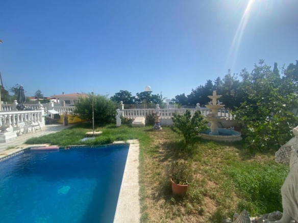 Imagen 2 de Fantástico chalet a 50m del mar