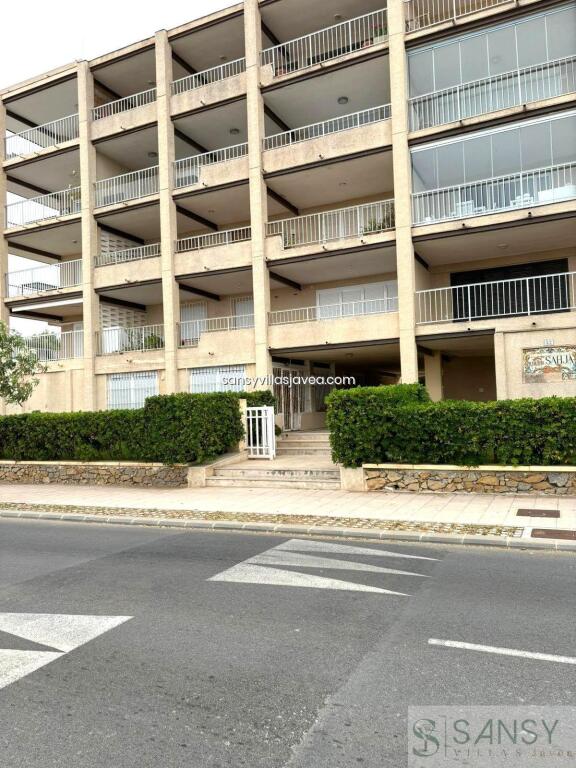 Imagen 2 de Local comercial en Venta en Javea/Xabia Alicante