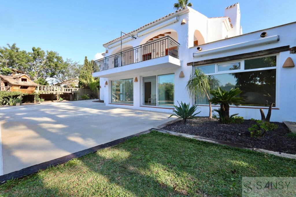 Imagen 3 de Casa-Chalet en Venta en Alicante Alicante