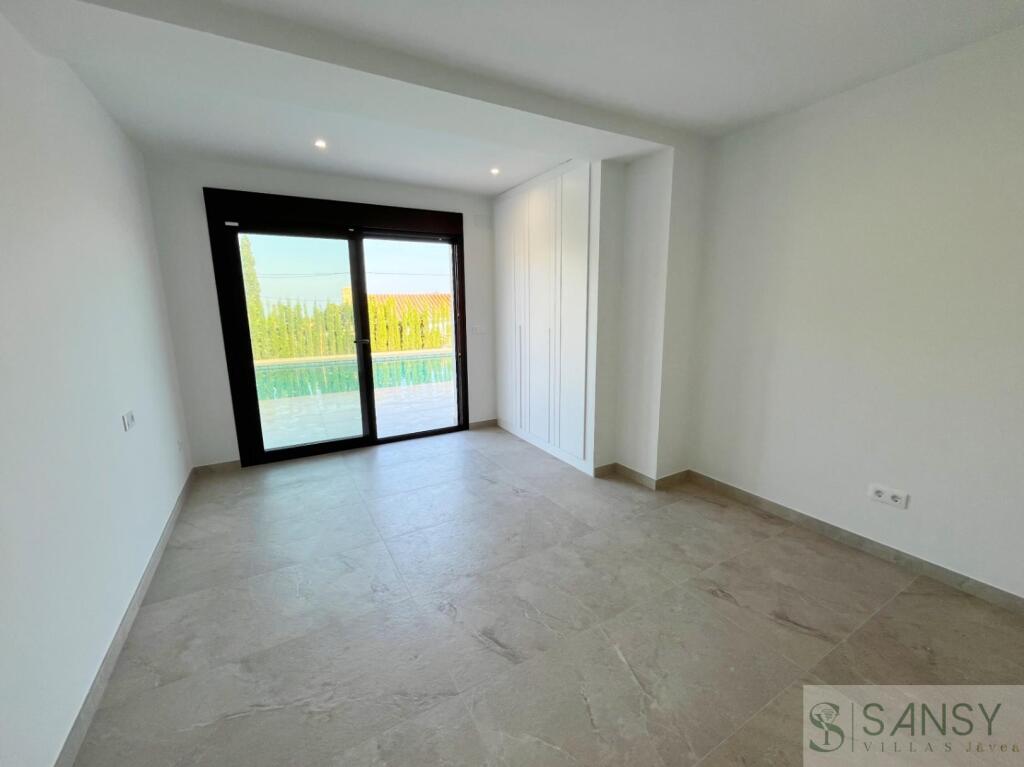 Imagen 2 de Casa-Chalet en Venta en Alicante Alicante