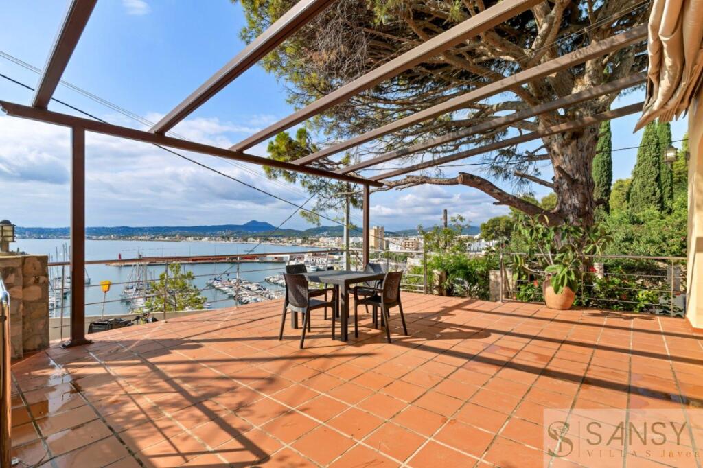 Imagen 2 de Casa-Chalet en Venta en Alicante Alicante