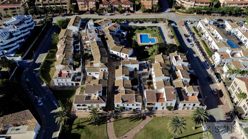 Imagen 4 de Casa-Chalet en Venta en Alicante Alicante