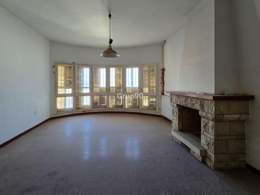 Imagen 3 de Oportunidad: Casa de 2 pisos con almacén