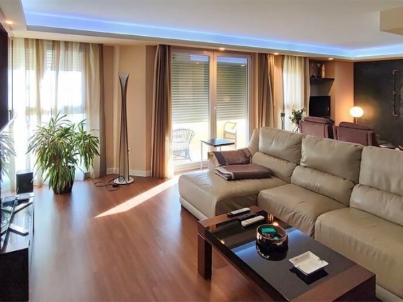 Imagen 3 de ALTO STANDING EN PLENO CENTRO CON VISTAS ESPECTACULARES