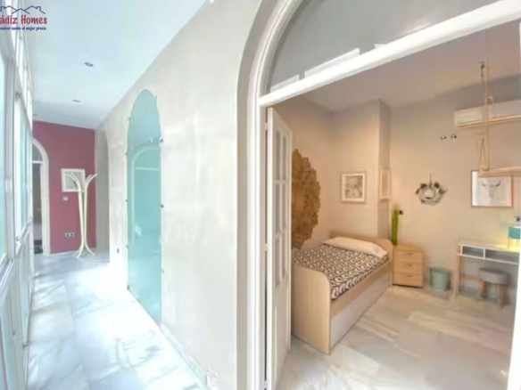 Imagen 3 de PRECIOSA VIVIENDA CON ASCENSOR .-ZONA AYUNTAMIENTO