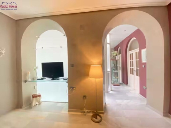 Imagen 1 de PRECIOSA VIVIENDA CON ASCENSOR .-ZONA AYUNTAMIENTO - El Club del Propietario Imagen 1 de PRECIOSA VIVIENDA CON ASCENSOR .-ZONA AYUNTAMIENTO