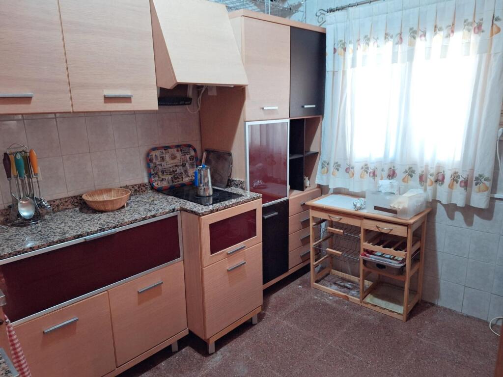 piscina y cochera de 41m²