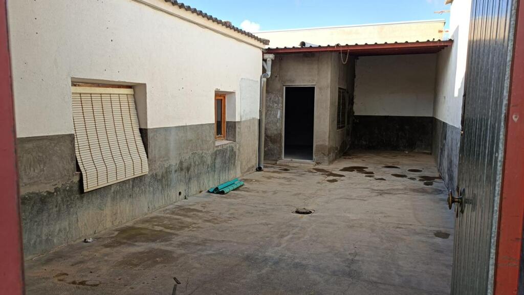Imagen 3 de CASA A LA VENTA ¡¡OKUPADA!!