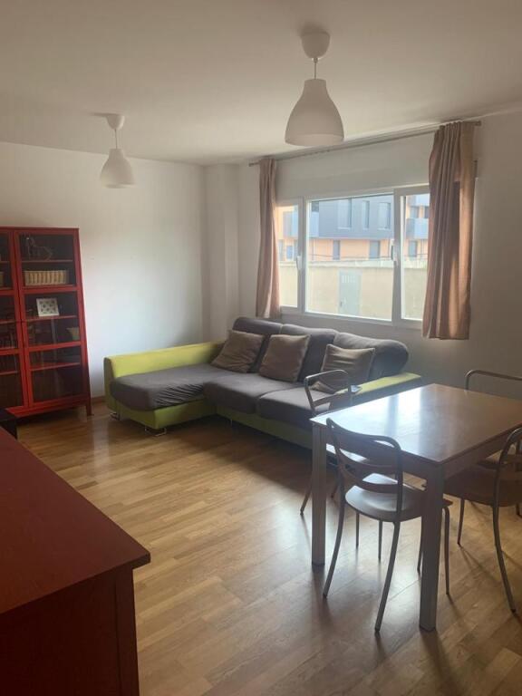 Imagen 2 de Acogedor bajo reformado junto al Hospital San Telmo