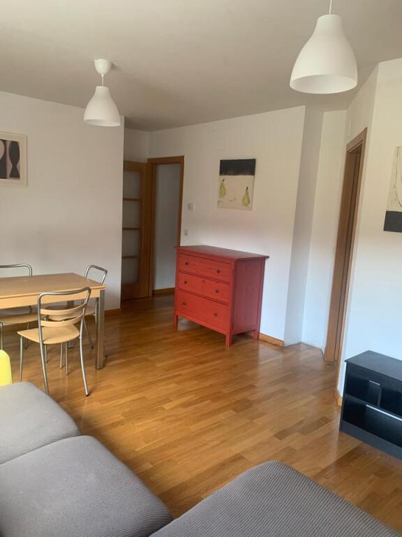 Imagen 3 de Acogedor bajo reformado junto al Hospital San Telmo