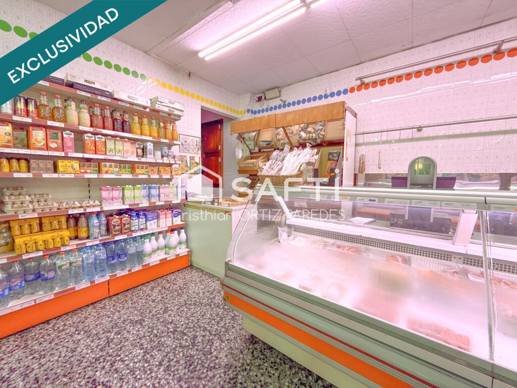 Imagen 2 de Se traspasa supermercado en Malgrat de Mar en pleno funcionamiento