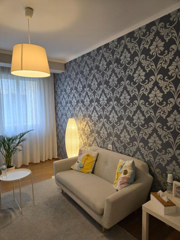 Imagen 3 de O GROVE CENTRO (CALLE CASTELAO): Espacio Premium de 93m² - Oficina de Lujo o Vivienda de Ensueño