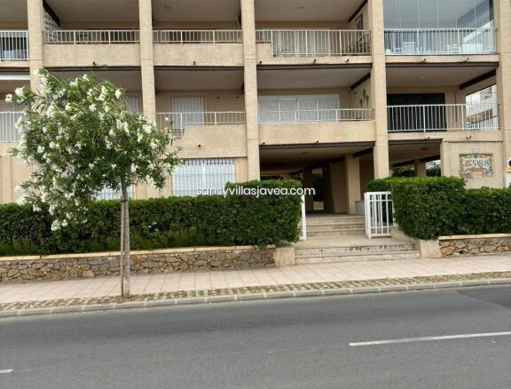 Imagen 3 de Local comercial en Venta en Javea/Xabia Alicante