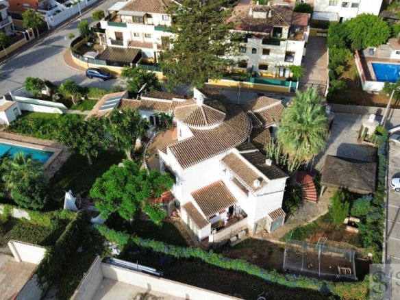 Imagen 3 de Casa-Chalet en Venta en Alicante Alicante