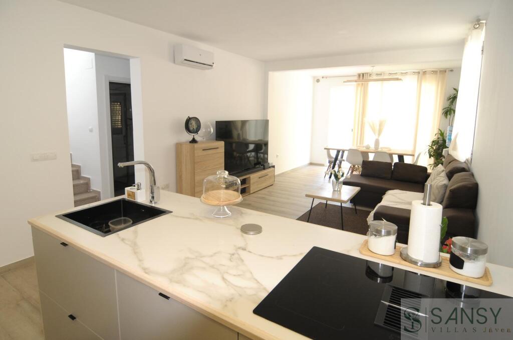 Imagen 4 de Casa-Chalet en Venta en Alicante Alicante