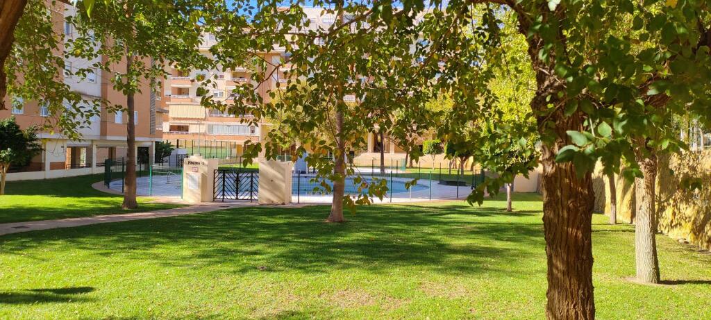 Imagen 2 de PISO DE 3 DORMITORIOS EN JARDINES DE TORRE ATALAYA