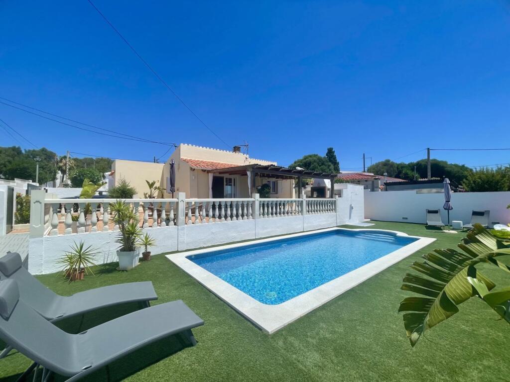 Imagen 3 de Chalet con licencia turística en Cala’n Porter – Exclusividad y confort en Menorca