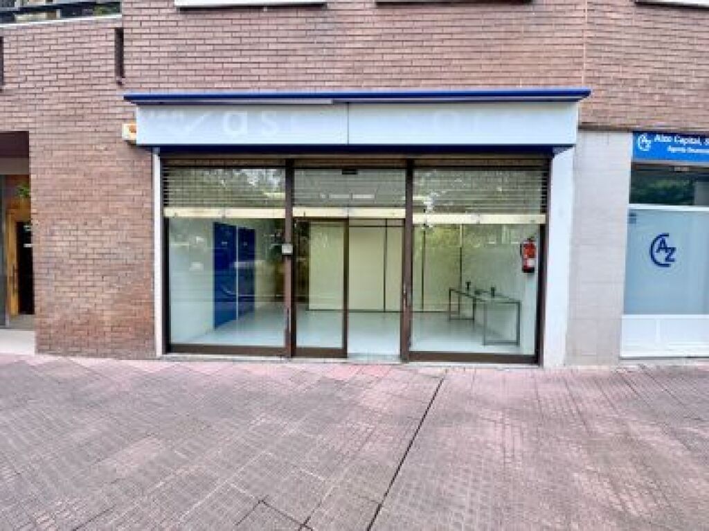 Imagen 4 de Local comercial en Alquiler en Vitoria SAN MARTIN-SEMINARIO Álava