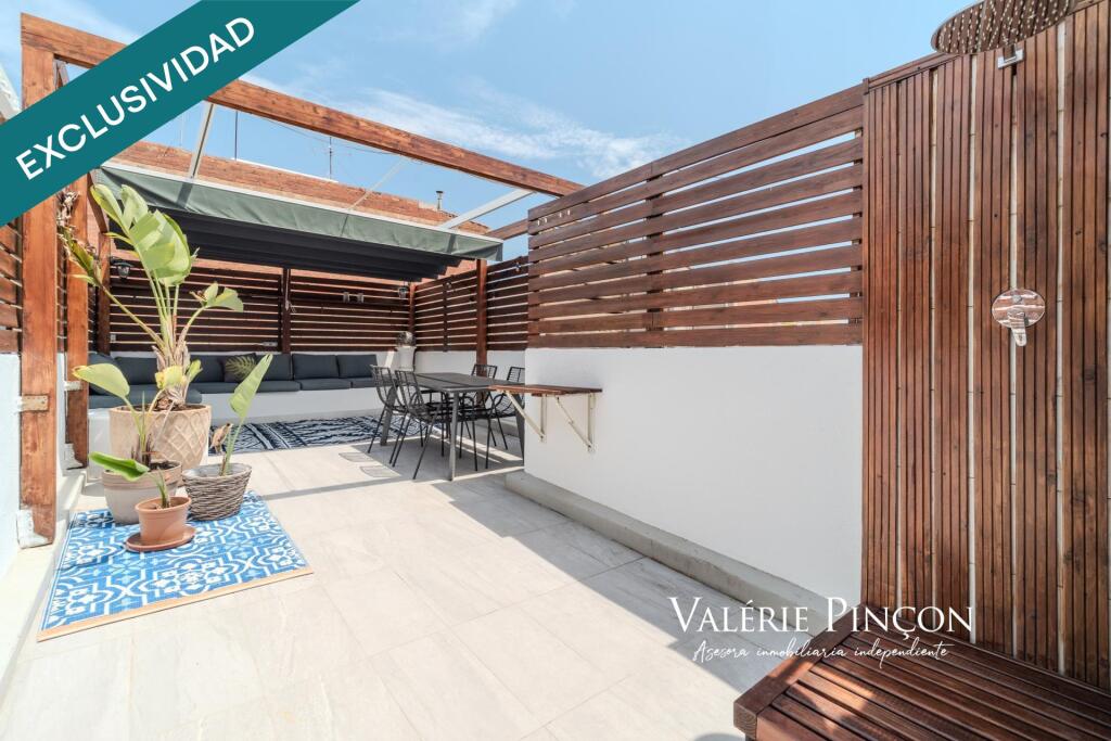 Imagen 3 de HERMOSO ATICO TODO EXTERIOR CON TERRAZA DE 30M2 EN SANTS.