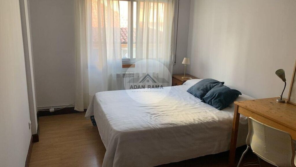 Imagen 2 de Venta de piso en Pontevedra