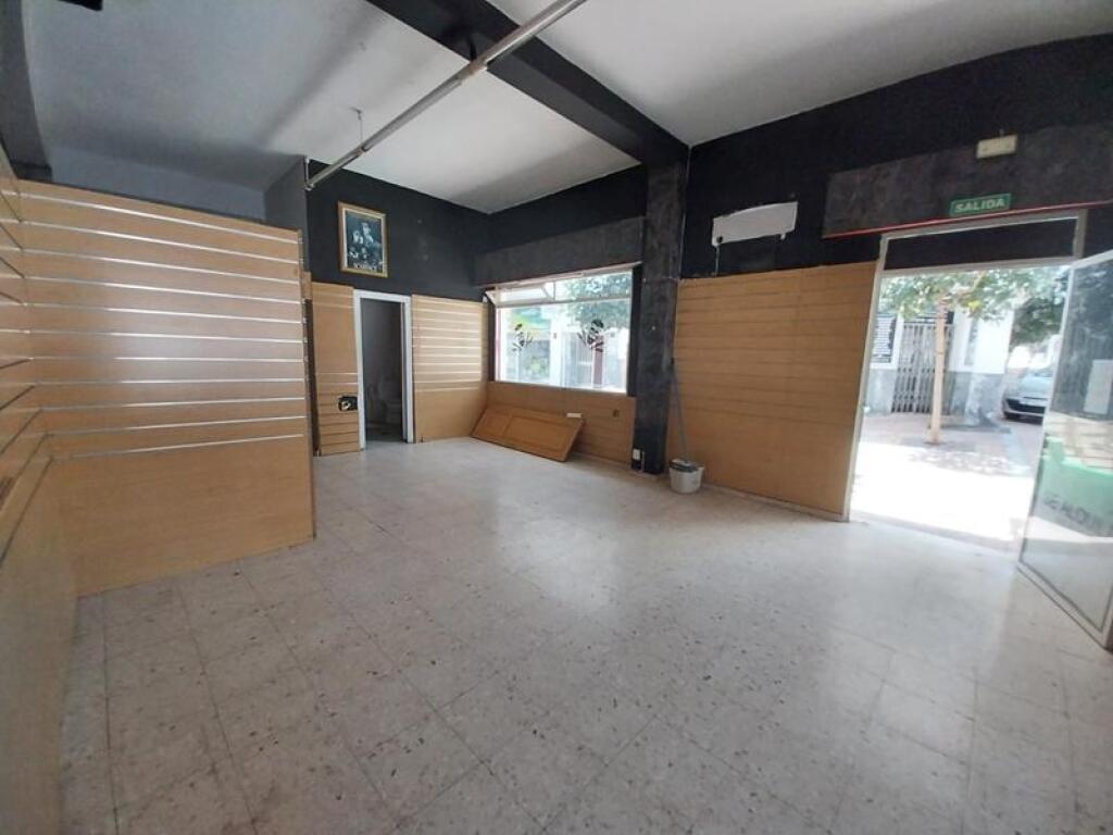Imagen 2 de LOCAL EN ALQUILER EN CENTRO DE ESTEPONA.