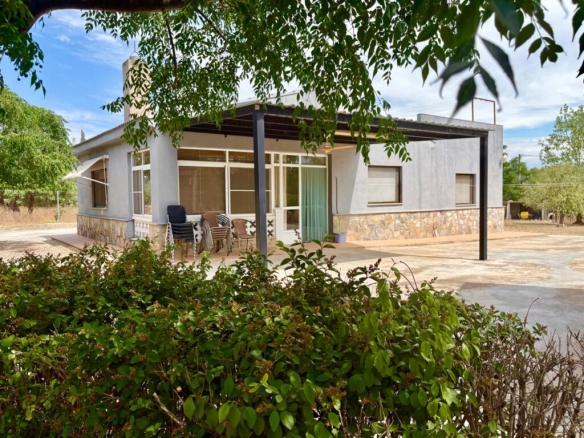 Imagen 1 de Espectacular chalet con piscina en Jesús